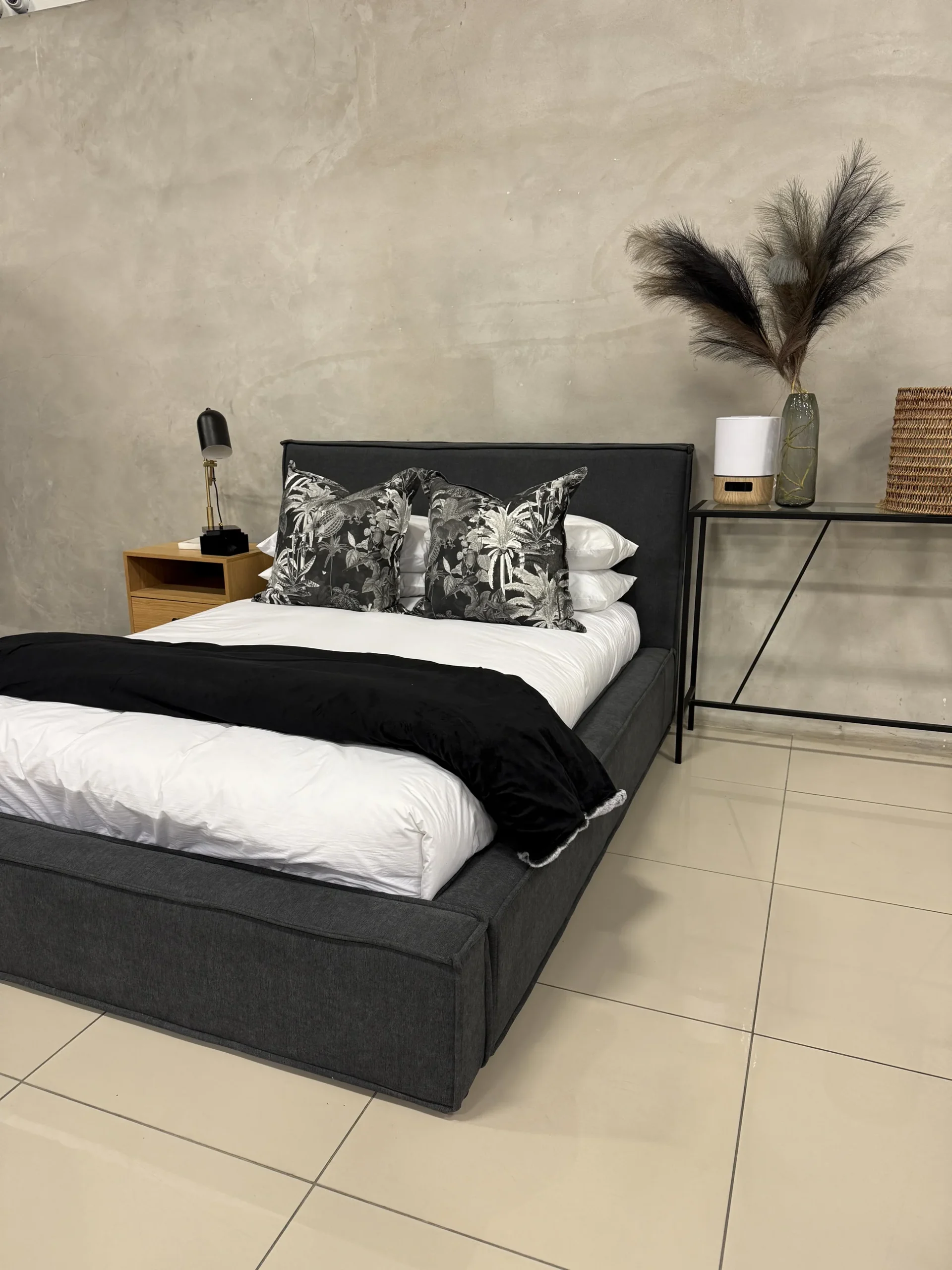 The Aura Platform Bed Set